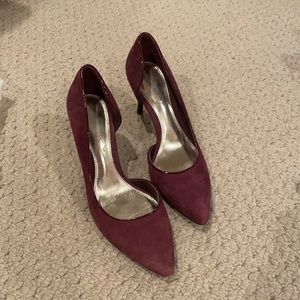 Barely used burgundy Lauren Ralph Lauren heels